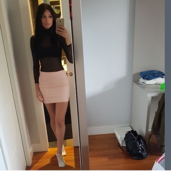 Host Pick! 🎉SALE!! 🚨 Womens Long Sleeve Mesh Top - Picture 3 of 4