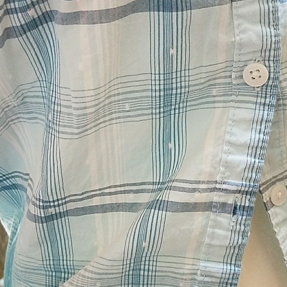 Button Up - Picture 3 of 6