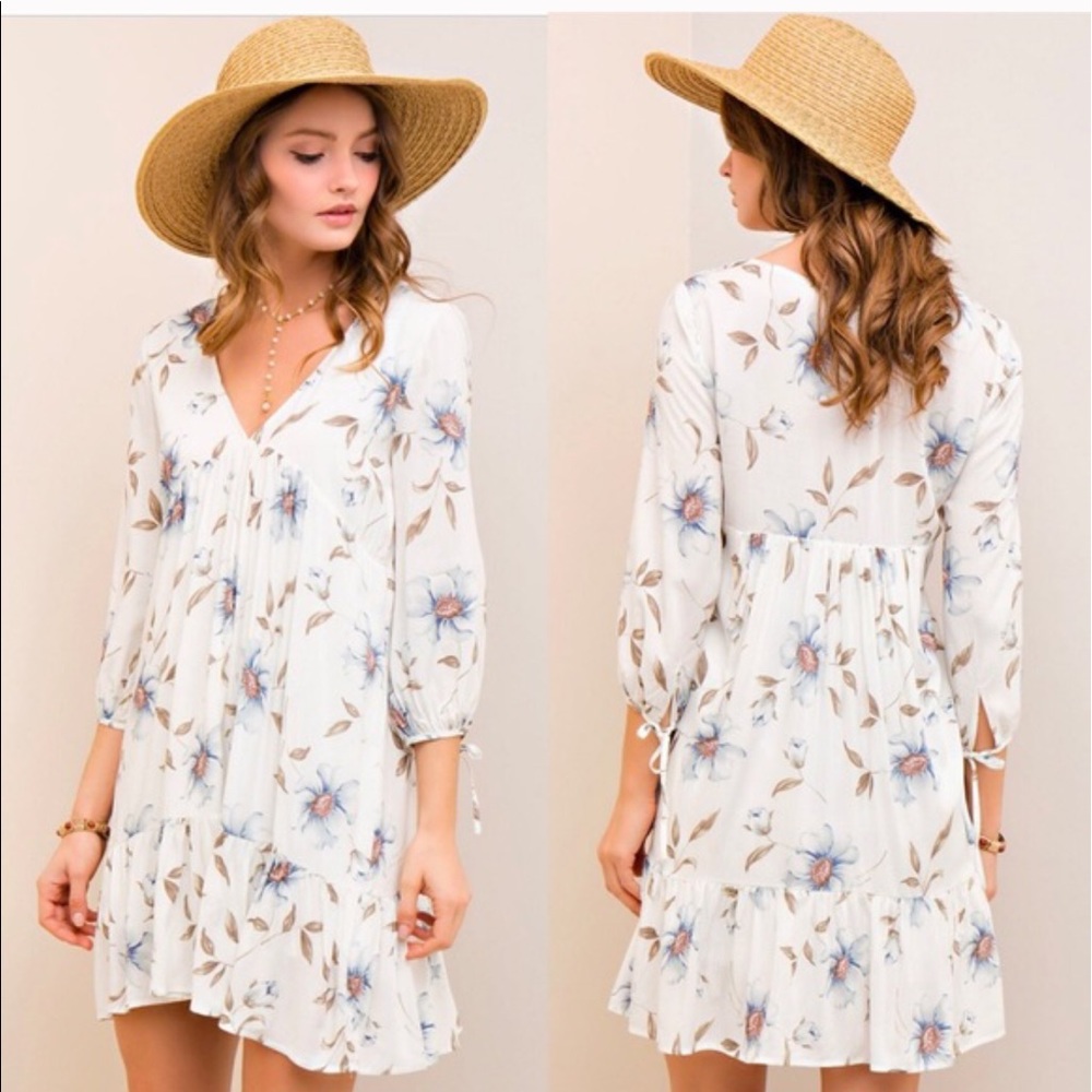 💥FLASH SALE💥 Soft Floral Ruffle Hem Dress - Picture 2 of 3