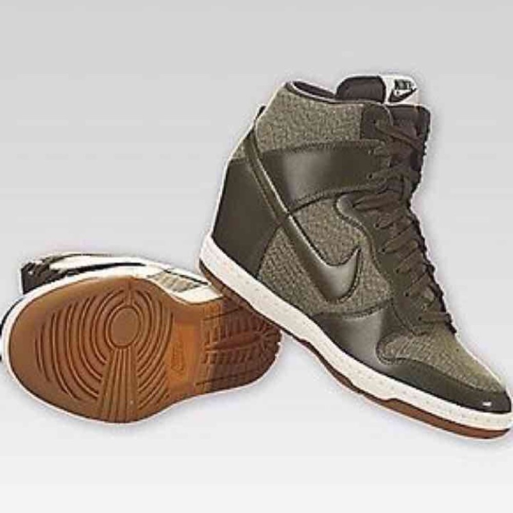 Nike ski hi sneaker wedge