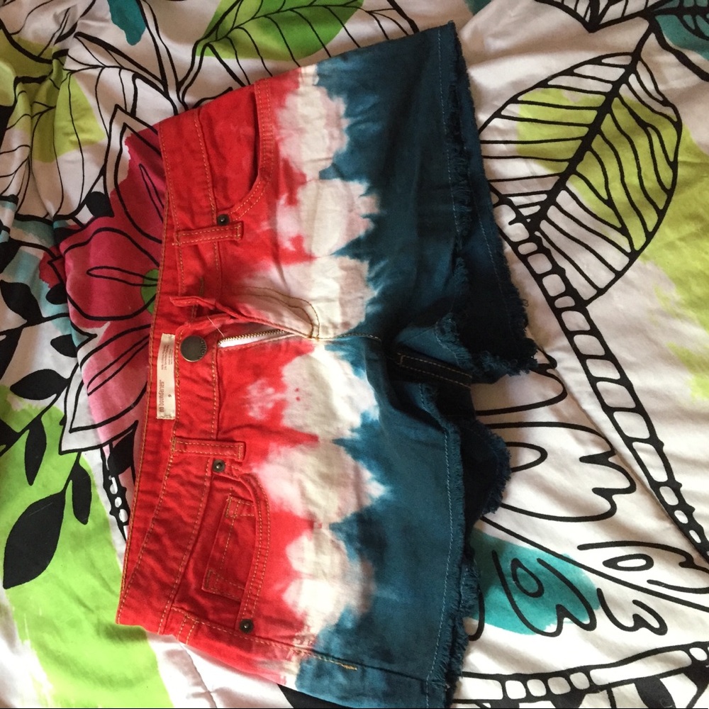 Red white and blue tie-die shorts ❤️💙❤️💙❤️💙