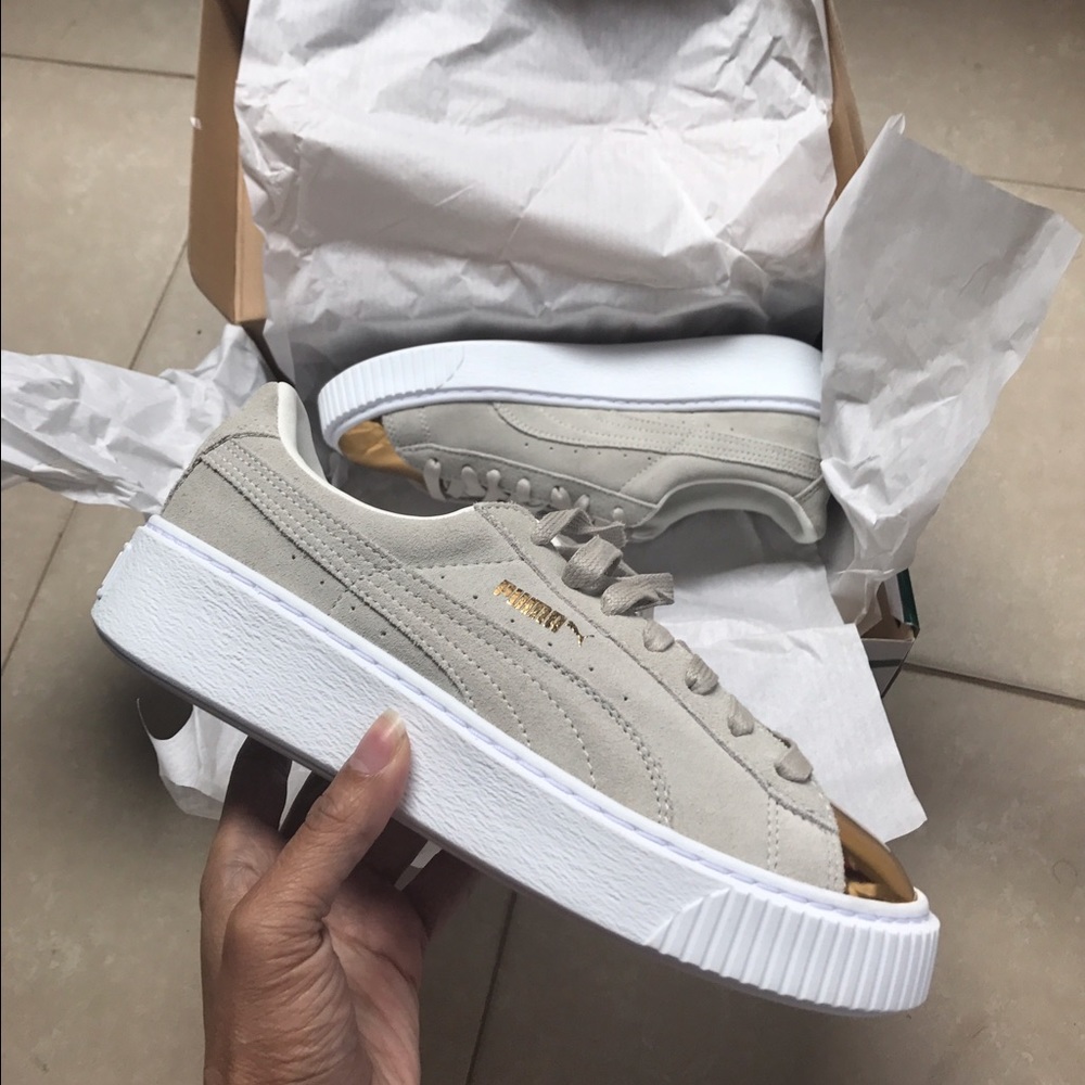 Puma Suede Platform Gold Toe Sneaker