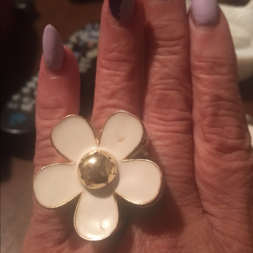 Marc Jacobs perfume ring