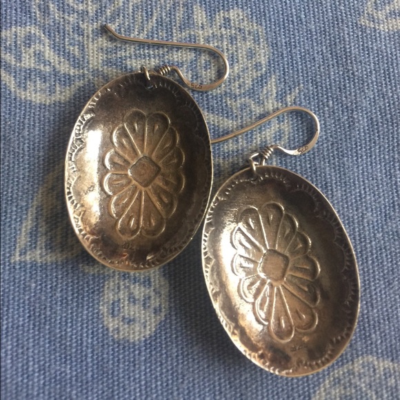 Vintage Sterling Silver Shell Earrings - Picture 2 of 5