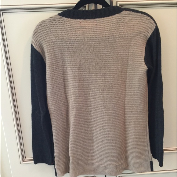 LABEL + Thread sweater! - Picture 2 of 4