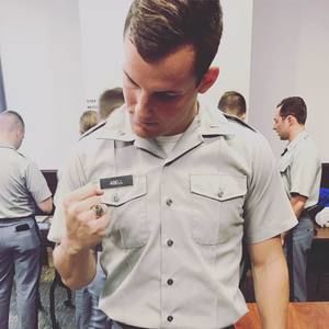 Meet your Posher, Cameron