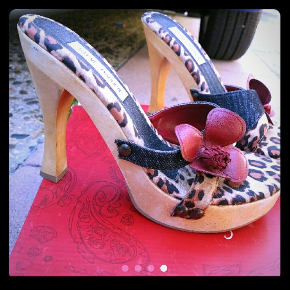 Steve Madden PUMPS