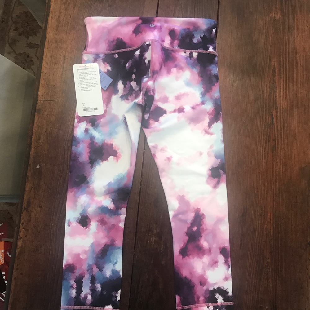 NWT Lululemon Blooming Pixie Wunder Under Crops 6