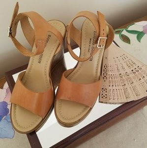 Barbara Barbeiri wedges