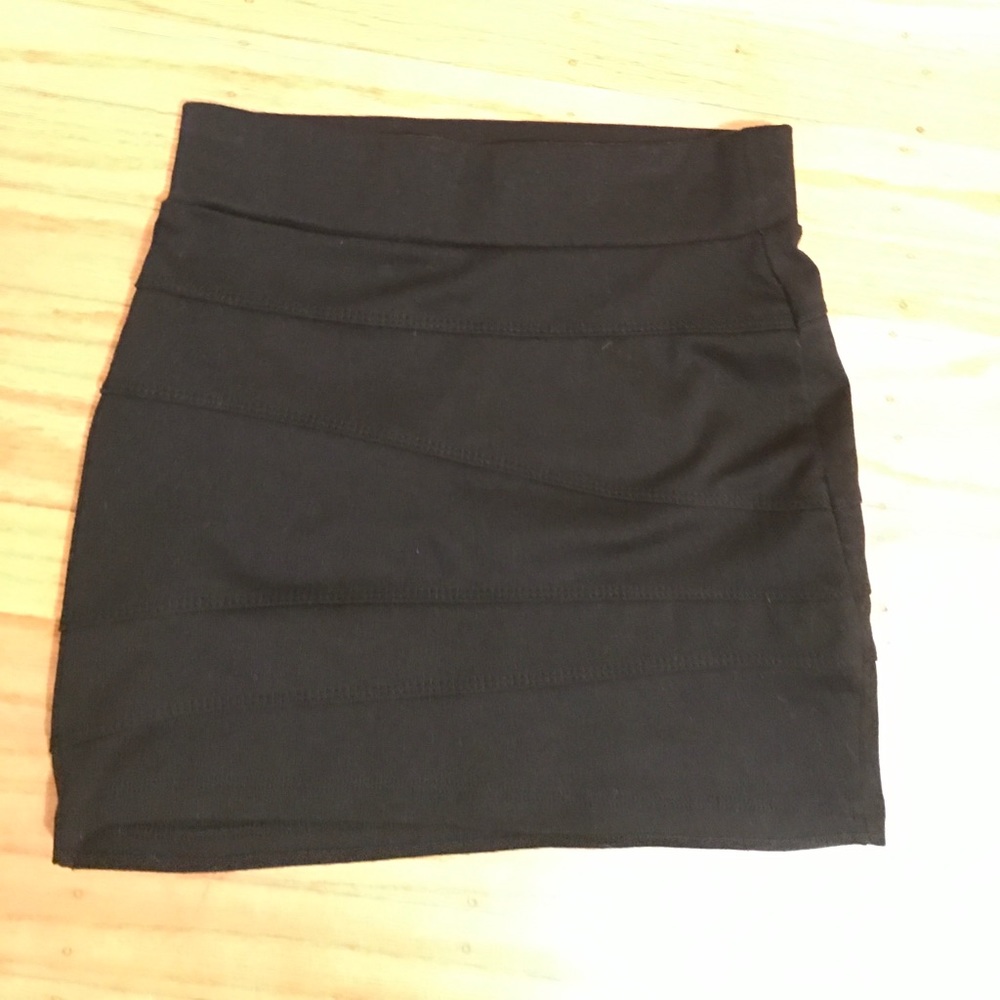 SOLD - black mini skirt