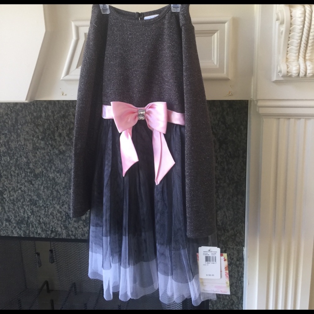 NWT GREY AND PINK TULLE AND COTTON