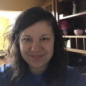 Meet your Posher, Angela