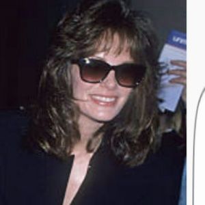 Meet your Posher, Peri