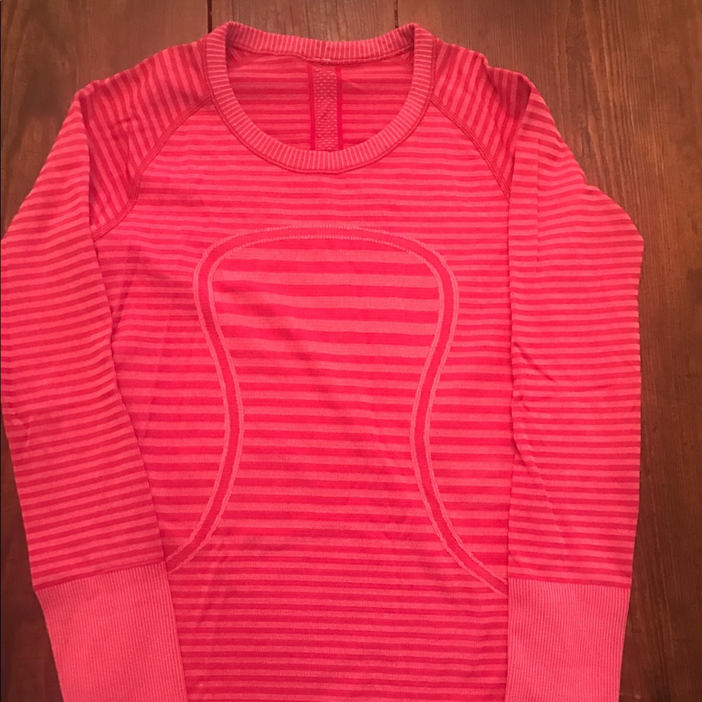 Lululemon L/S Swiftly Lucy Stripe HBRL Berry Sz 6