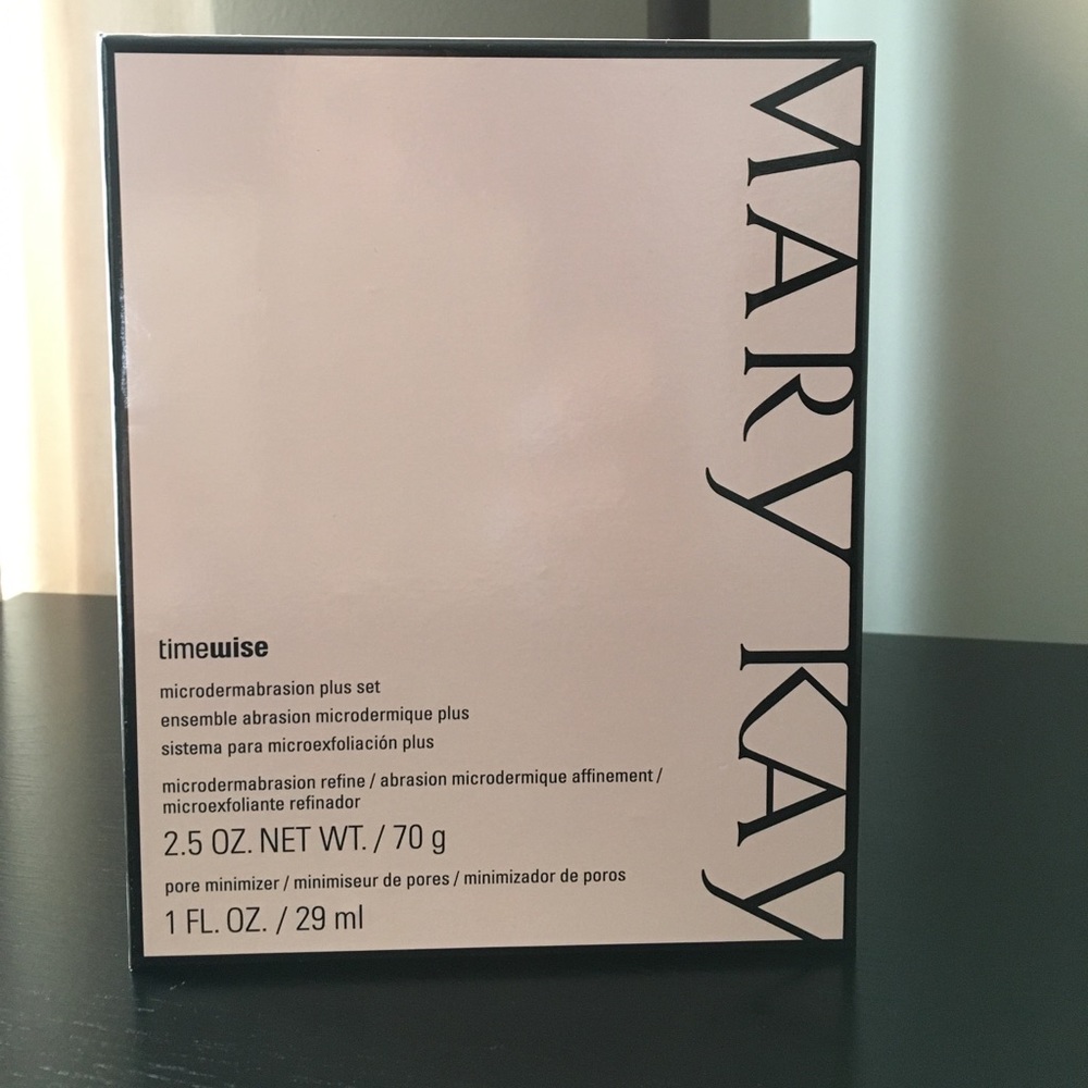 Brand New Mary Kay Microdermabrasion Set!