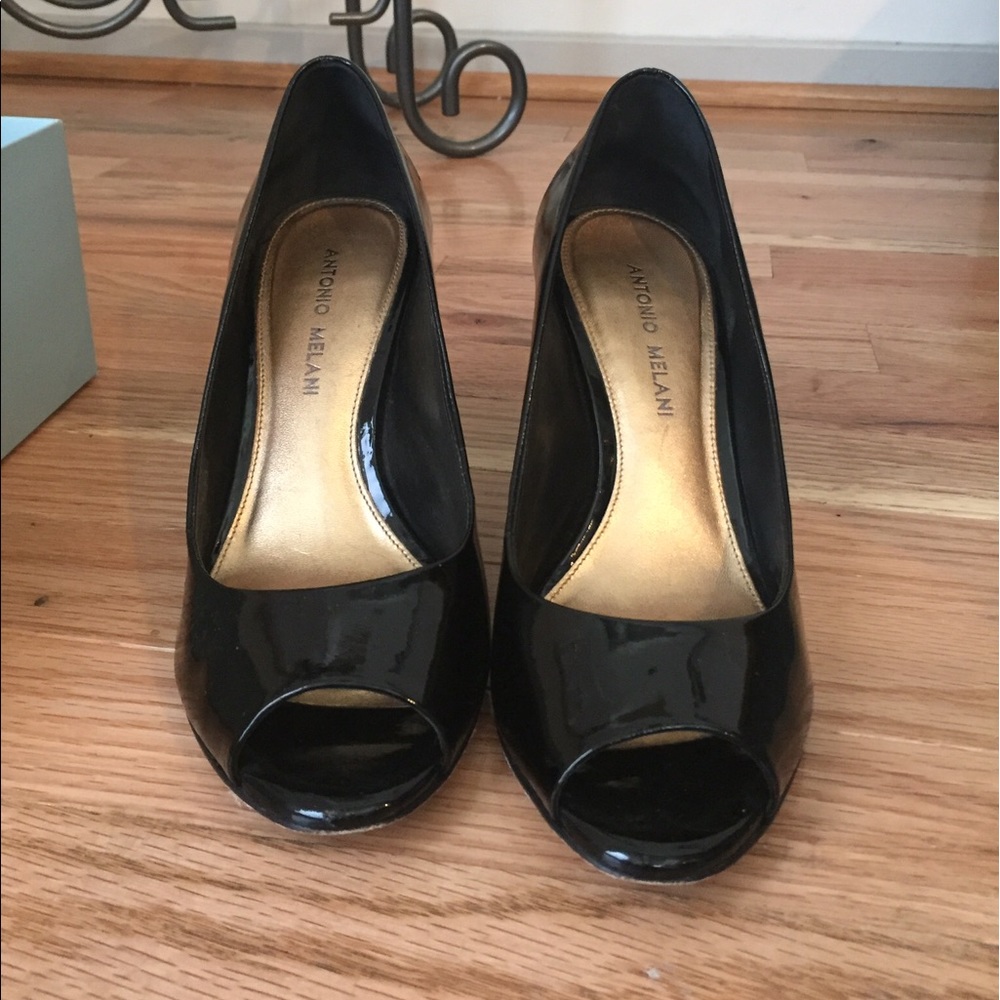 Antonio Melani Marion Pumps NWT 7M
