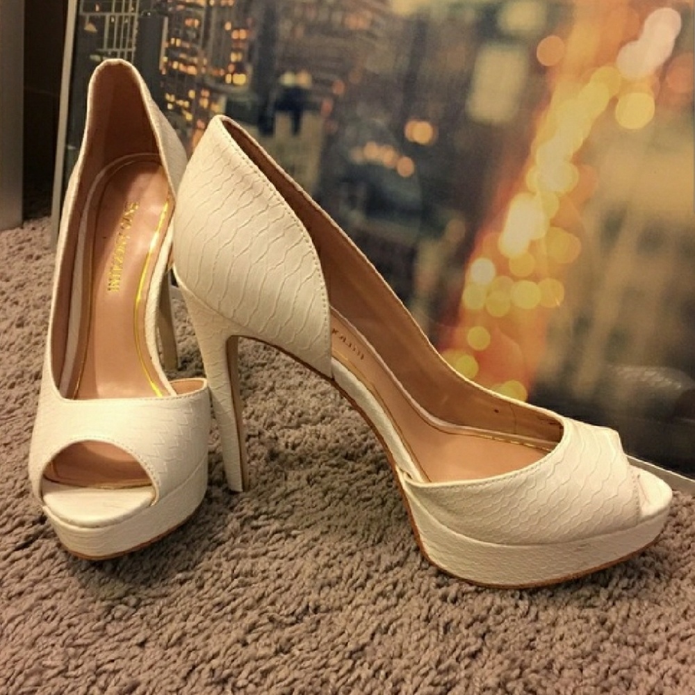 White Enzo Angiolini Pumps