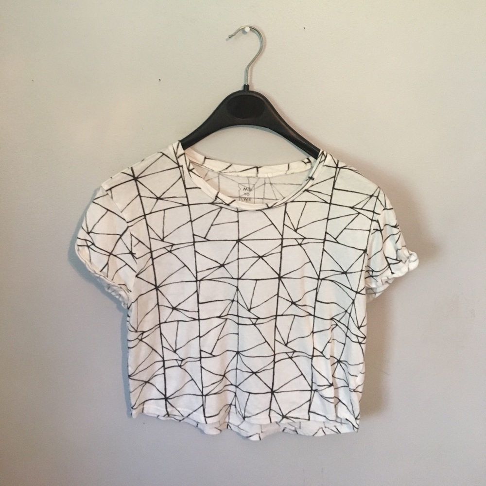 Me to We grid crop top