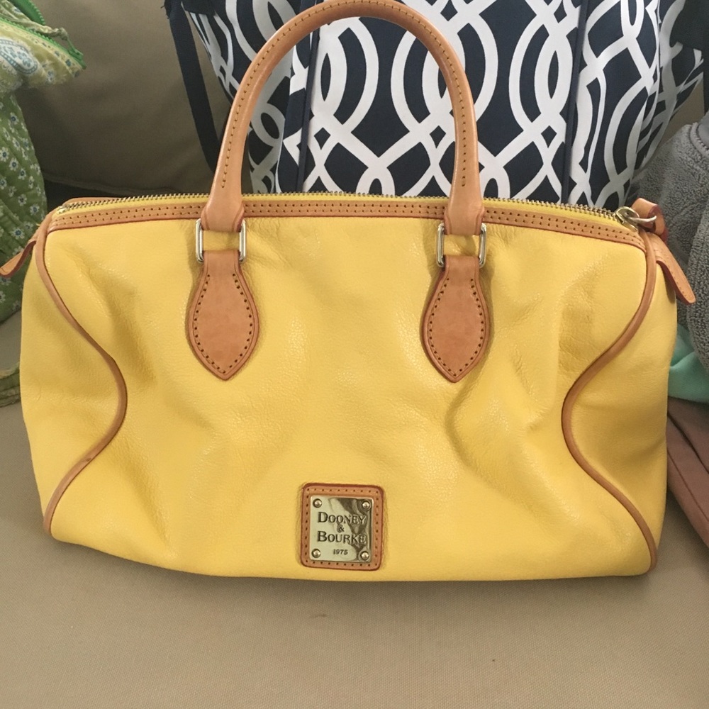 Dooney and Burke pocket book