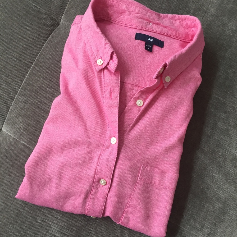 GAP Button Down