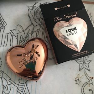 too faced ray of light