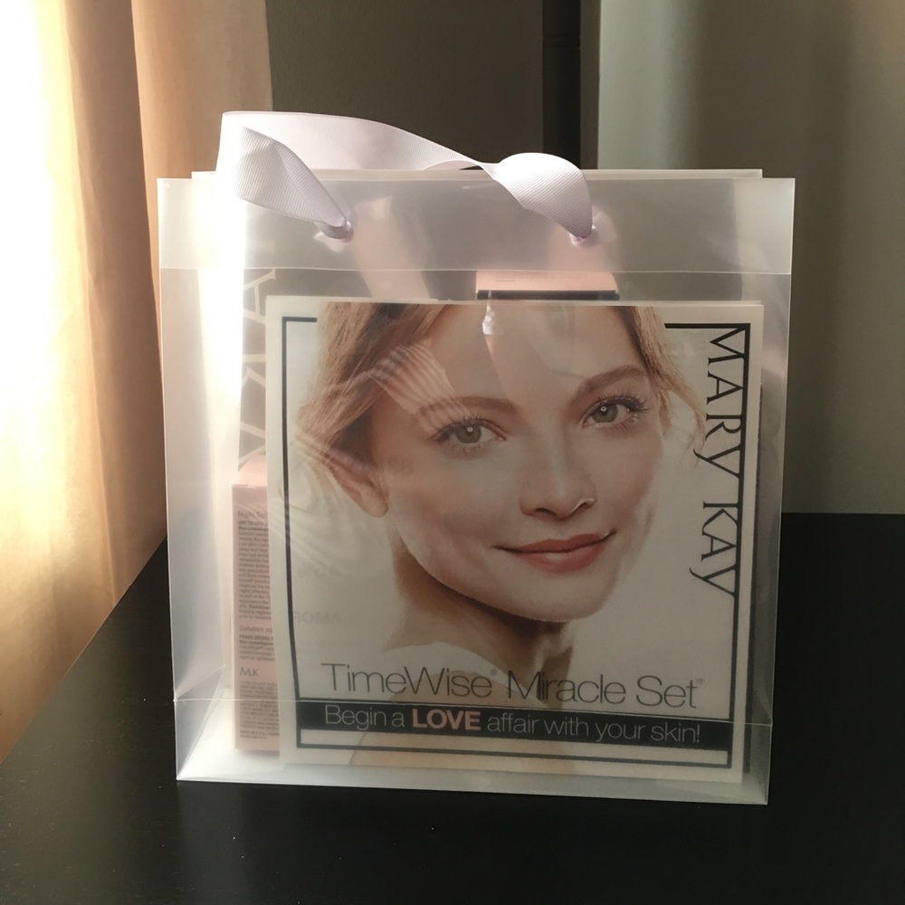 Mary Kay Timewise Miracle set Brand New! SALE