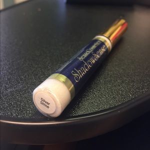 ShadowSense - silver shine