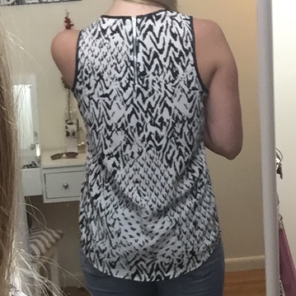 Zebra print tank top Size small - Picture 2 of 5