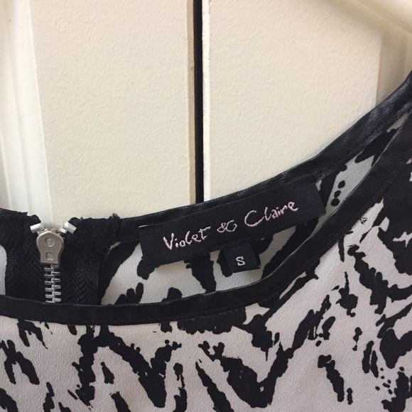 Zebra print tank top Size small - Picture 3 of 5