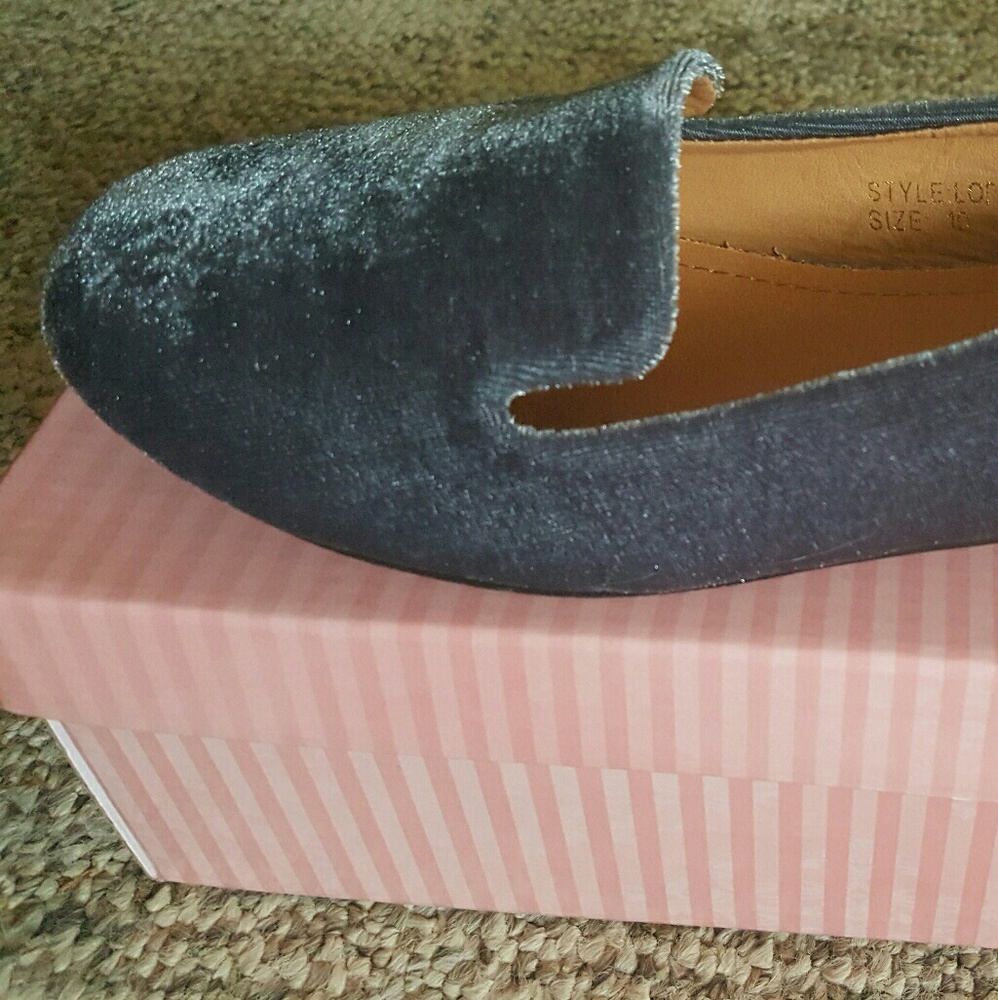 Suede flats size 10