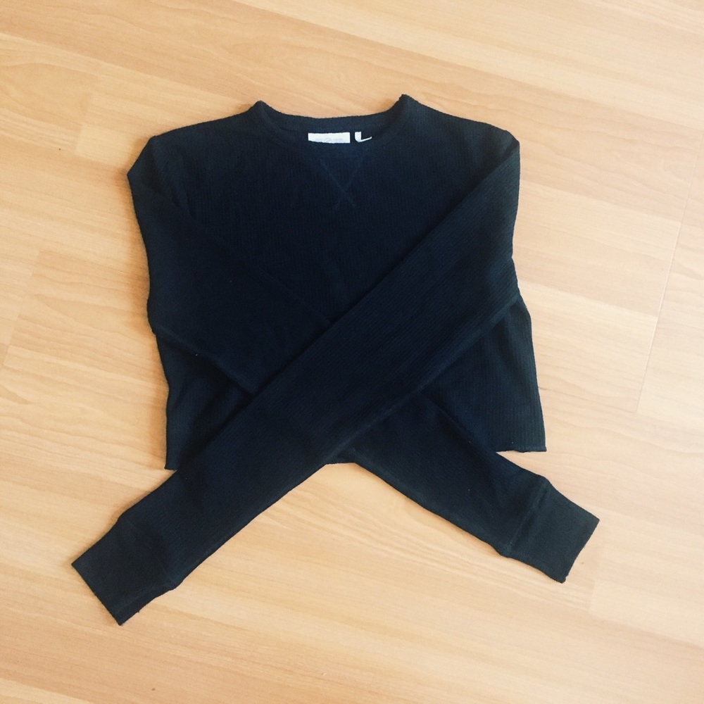 Long Sleeve Crop Top (Black)