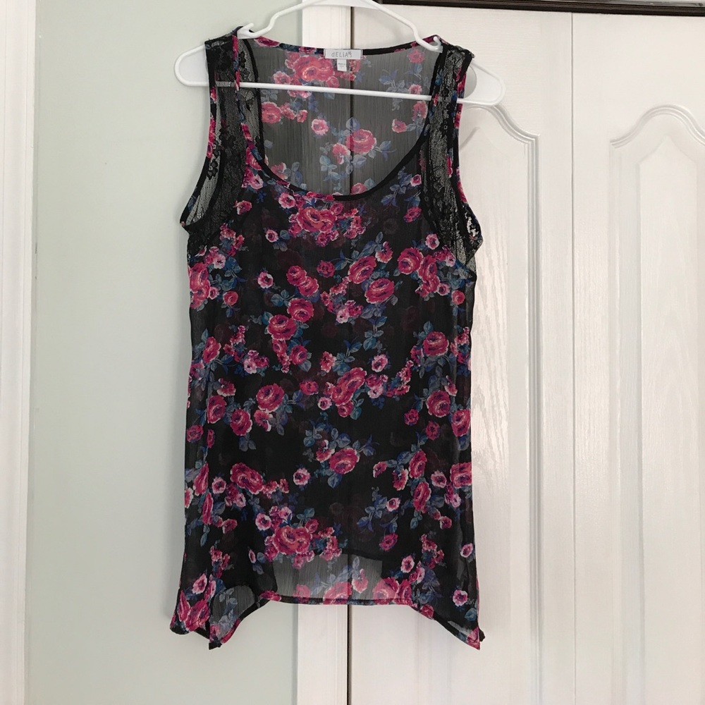 NWOT Floral blouse size large