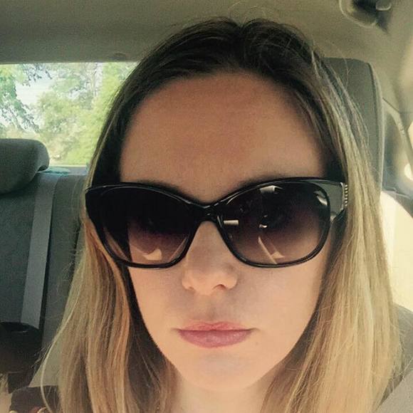 Meet your Posher, Jessica - Picture 1 of 1