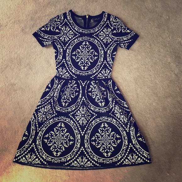 Romeo & Juliet Couture Dresses & Skirts - Romeo & Juliet dress