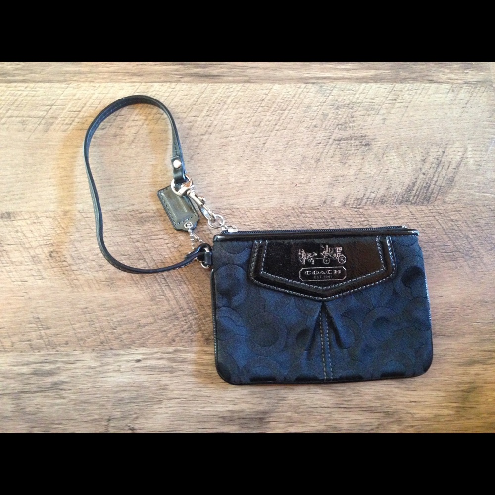 Coach wristlet- black