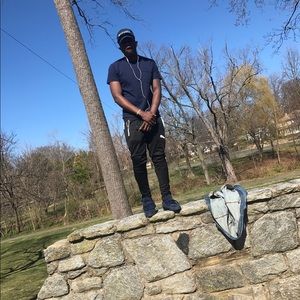 Meet your Posher, Zay