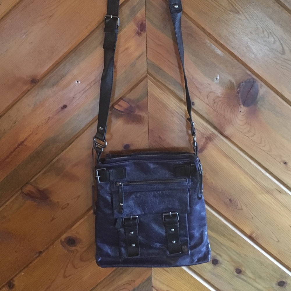 Tano leather cross body bag