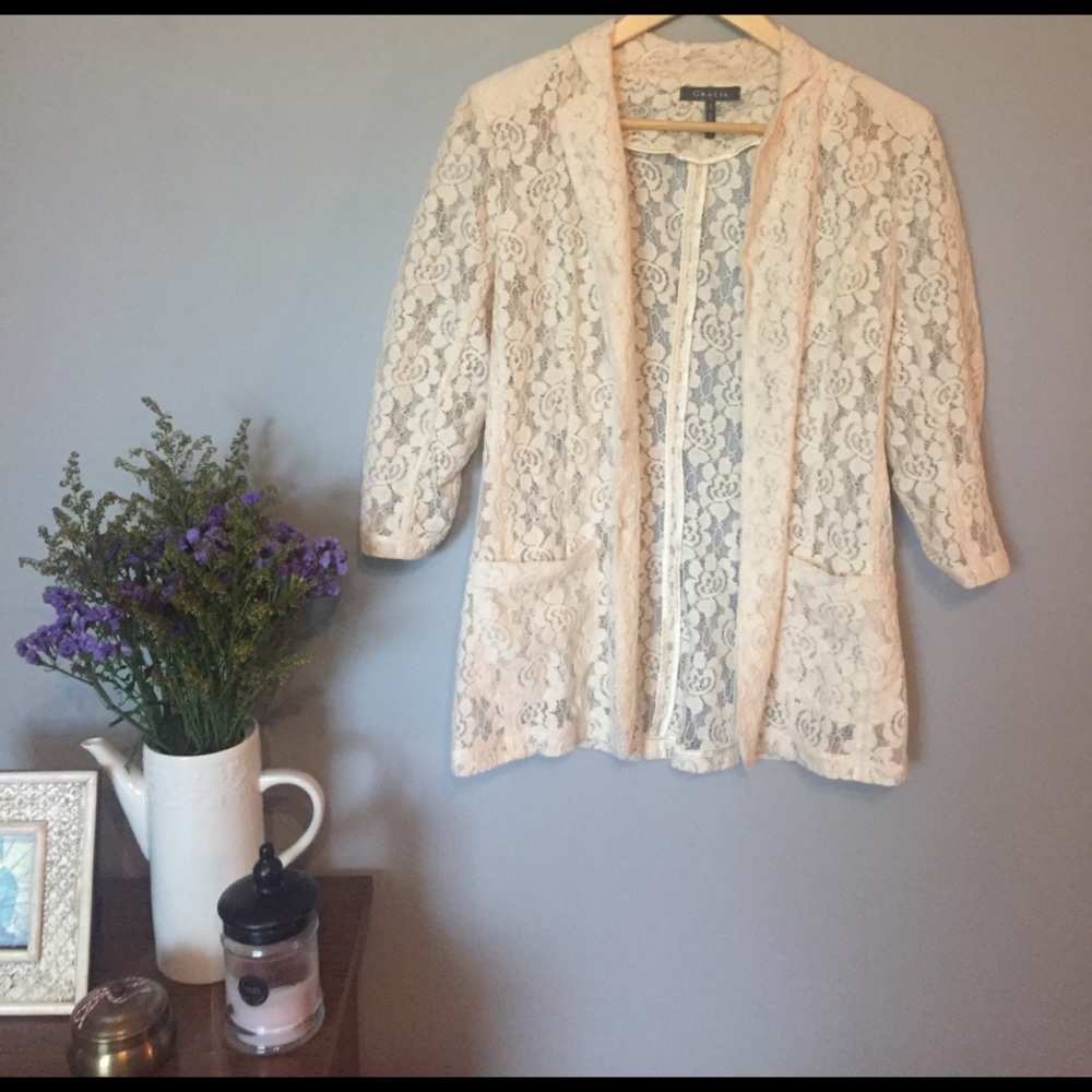 Vintage style lace blazer