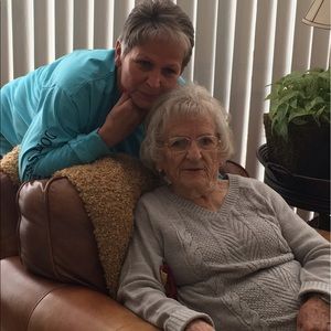 Meet your Posher, Debra