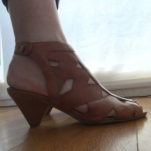 Crown Vintage cage heels