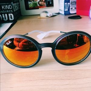 Orange mirror ray-ban sunglasses