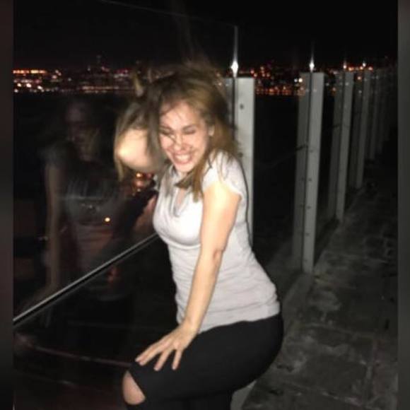 Meet your Posher, Sarah - Picture 1 of 1