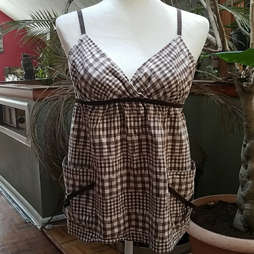Brown plaid tank :)