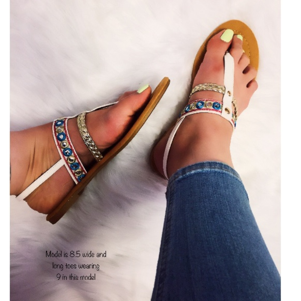 ☀️NEW Comfy White Color Accent Sandals - Picture 4 of 6