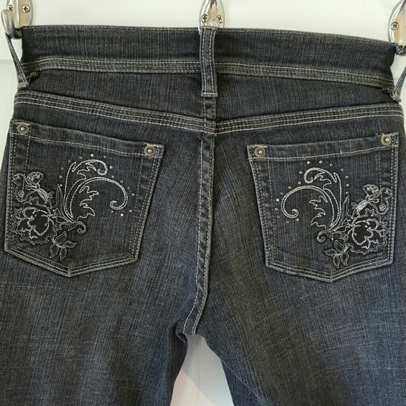 NOIR  JEANS SZ 0 EMBROIDERED  ON BACK AND FRONT - Picture 4 of 4