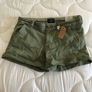 American Eagle Midi Green Shorts