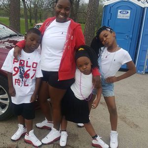 Meet your Posher, Roniesha