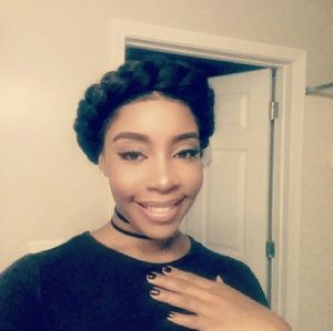 Meet your Posher, Shari