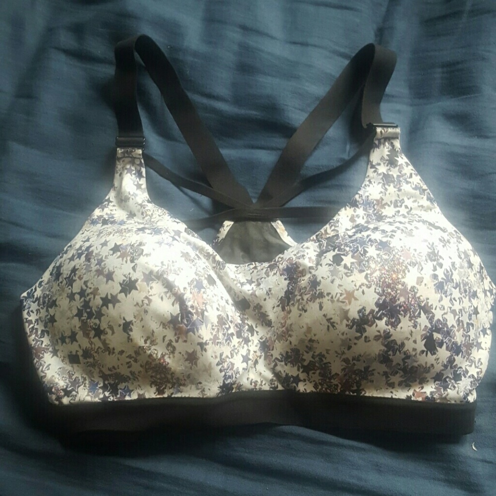 Victoria secret sports bra 34D