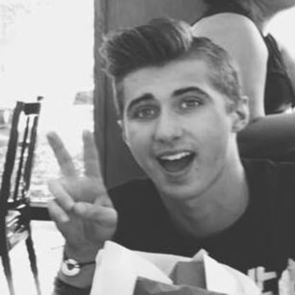 Meet your Posher, Colton